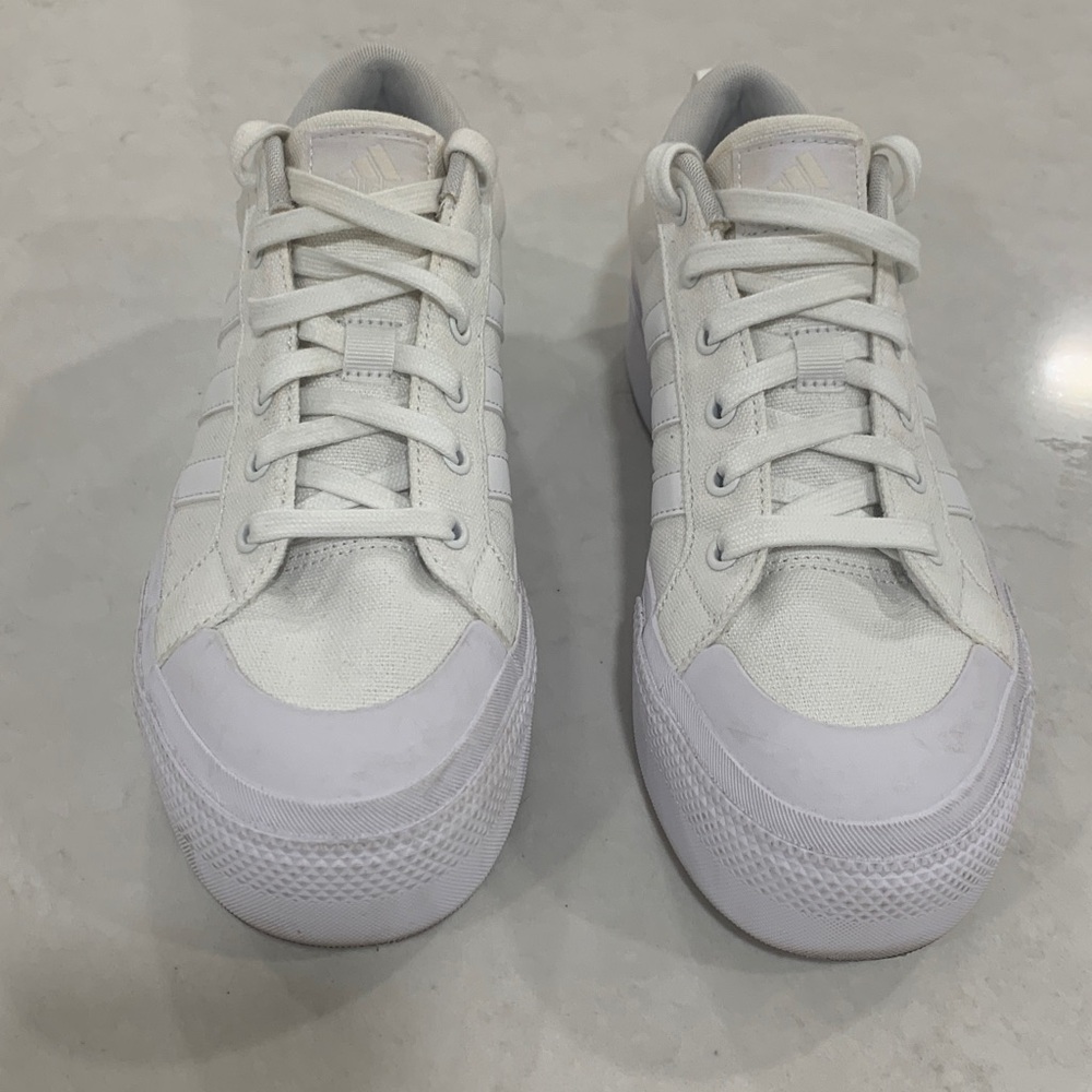 Adidas White Canvas Sneakers Size 8.5 white - Picture 2 of 11